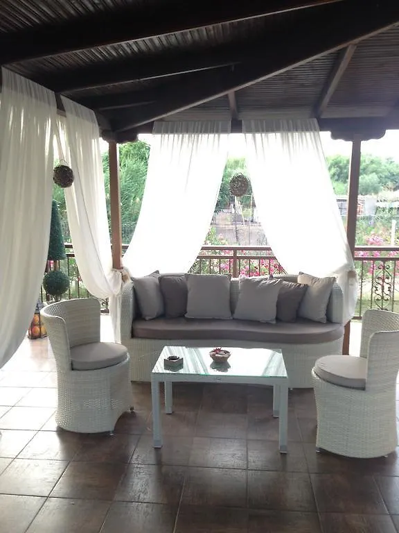בית נופש נאוס מרמרס Villa Niki