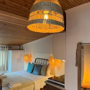 Apartament Agape, Neos Marmaras
